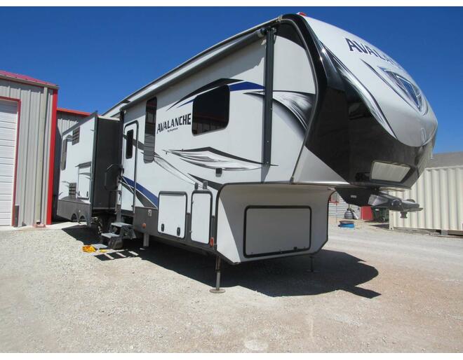 2017 Keystone Avalanche 330GR Fifth Wheel at Trailers and Hitches STOCK# 60814 Exterior Photo
