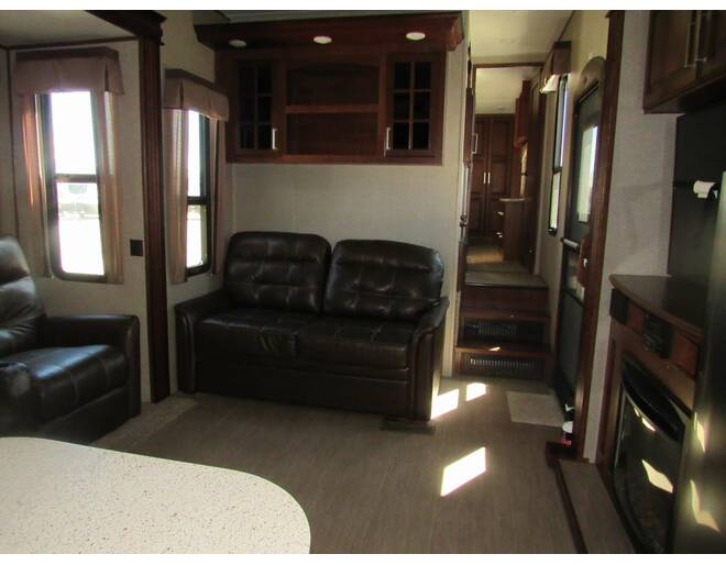 2017 Keystone Avalanche 330GR Fifth Wheel at Trailers and Hitches STOCK# 60814 Photo 10
