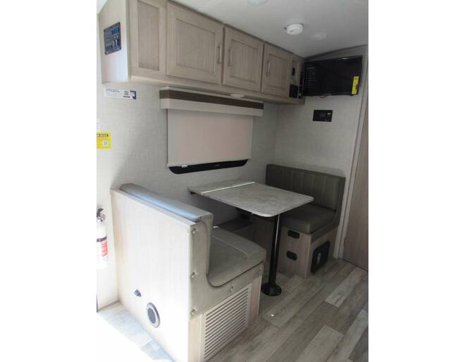 2022 Rockwood Geo Pro 19FDS Travel Trailer at Trailers and Hitches STOCK# 26595 Photo 4