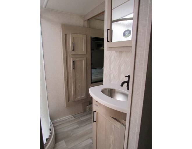 2023 Rockwood Signature 2891BH Fifth Wheel at Trailers and Hitches STOCK# 03395 Photo 19