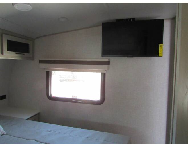 2023 Rockwood Signature 2891BH Fifth Wheel at Trailers and Hitches STOCK# 03395 Photo 24