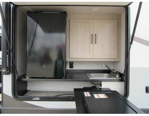 2023 Rockwood Mini Lite 2507S Travel Trailer at Trailers and Hitches STOCK# 53914 Photo 4