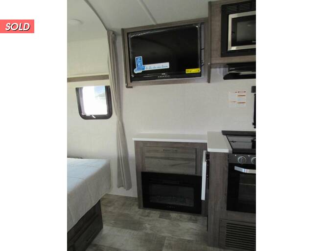 2023 Rockwood Mini Lite 2205S Travel Trailer at Trailers and Hitches STOCK# 54550 Photo 7