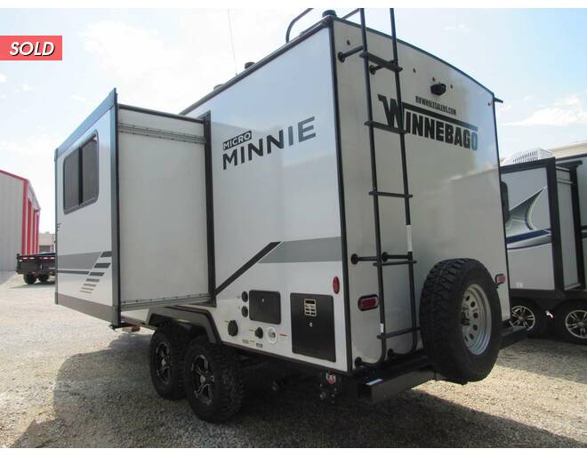2022 Winnebago Micro Minnie 2108DS Travel Trailer at Trailers and Hitches STOCK# 70771 Photo 3
