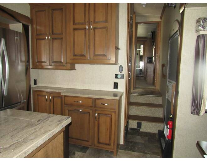 2018 Cedar Creek Hathaway 34RL2 Fifth Wheel at Trailers and Hitches STOCK# 19068 Photo 13