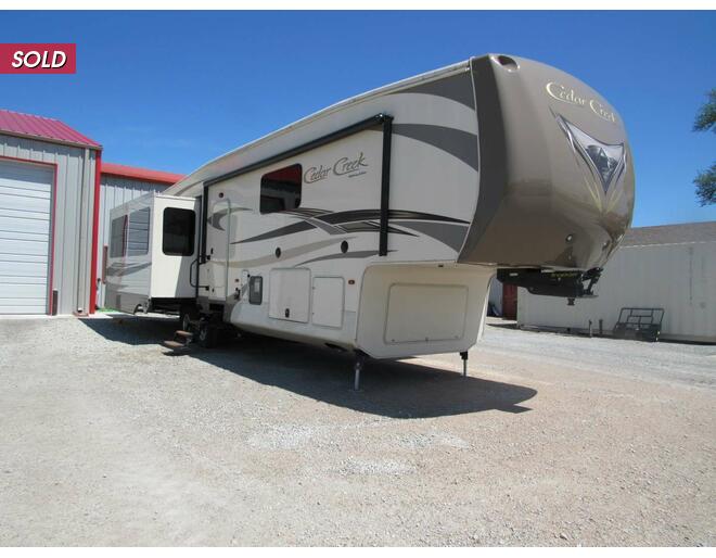 2015 Cedar Creek Hathaway 38FB2 Fifth Wheel at Trailers and Hitches STOCK# 13361 Exterior Photo