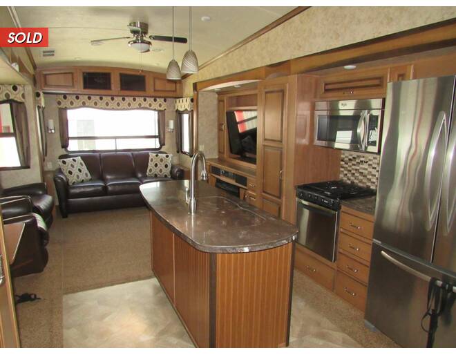 2015 Cedar Creek Hathaway 38FB2 Fifth Wheel at Trailers and Hitches STOCK# 13361 Photo 5