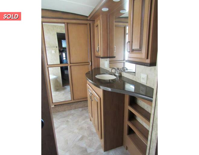 2015 Cedar Creek Hathaway 38FB2 Fifth Wheel at Trailers and Hitches STOCK# 13361 Photo 17